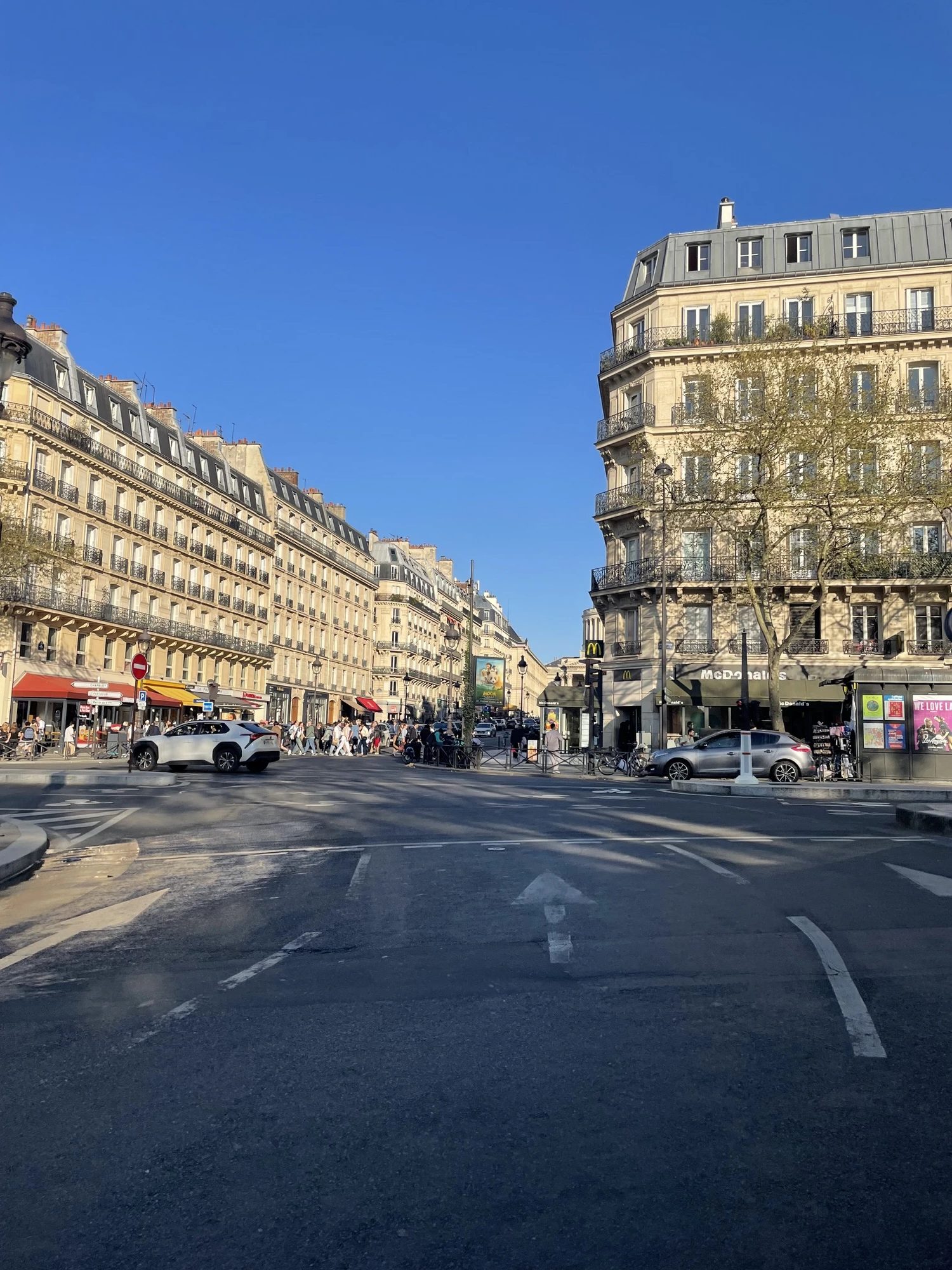 Paris investigator meeting host city